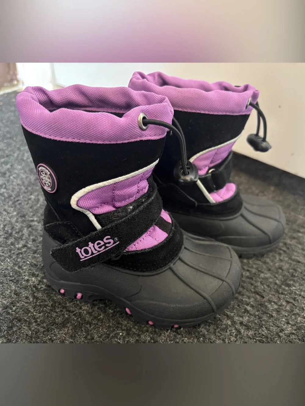 totes Kids Black and Purple Winter Boots with Drawcord